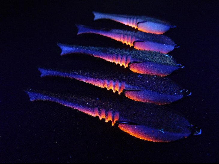 Поролоновая рыбка Dancing Fish 4" (Reverse Tail) #701 (5шт)